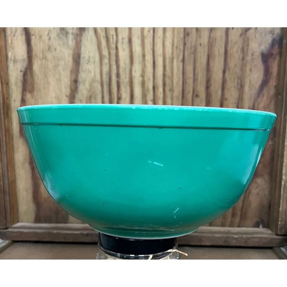 Pyrex fun green